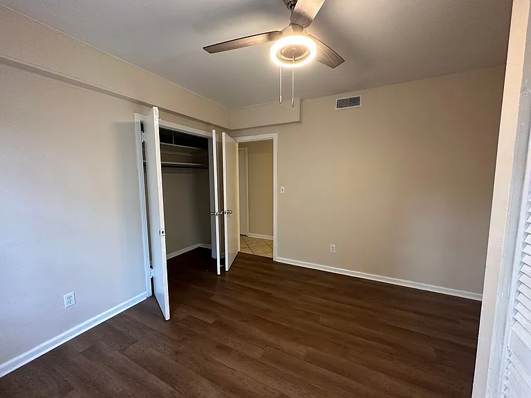 3018 Oak St — Photo 12