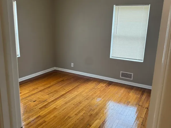 1531 W College Ter, Independence, MO 64050