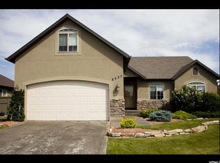 8432 N Scotscraig Dr, Eagle Mountain, UT 84005