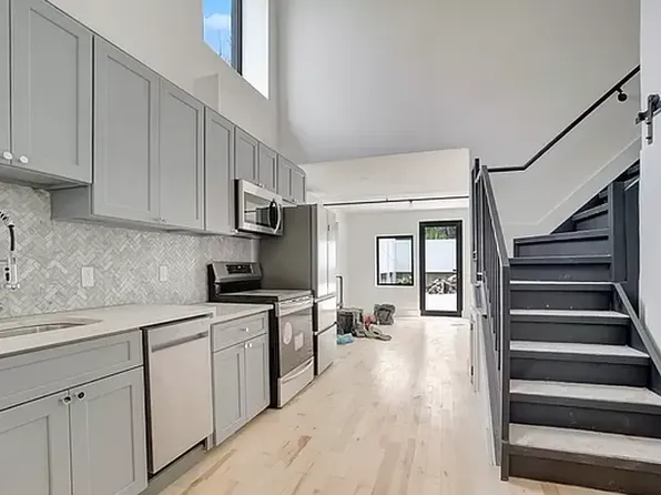 176 Bayard Street image 1 of 7