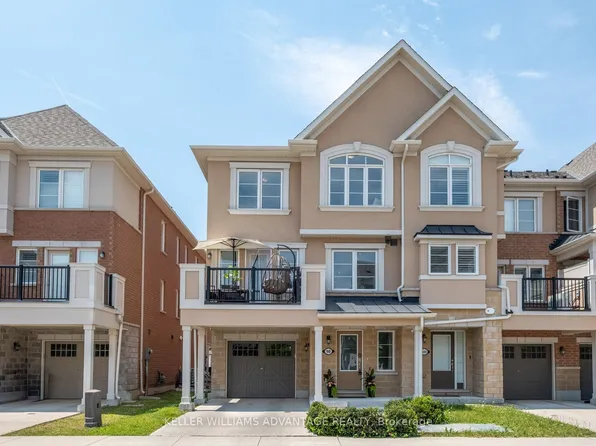 98 Howe Ave, Toronto, ON M1L 0J4