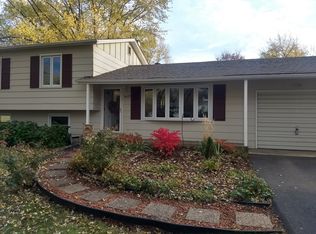26W279 Stanley St, Winfield, IL 60190