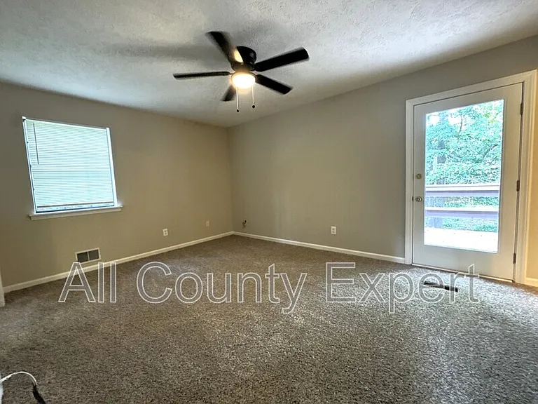5798 Hilton Ridge Rd — Photo 12