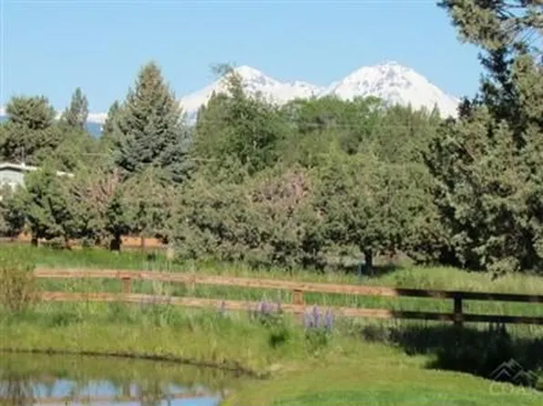 64830 Half Mile Ln, Bend, OR 97703