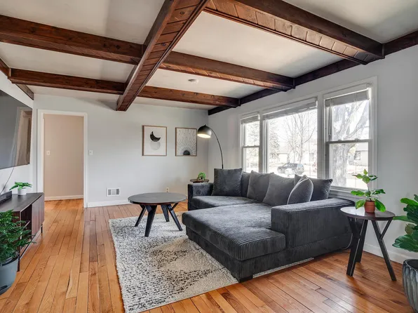 4421 Abbott Ave N, Robbinsdale, MN 55422