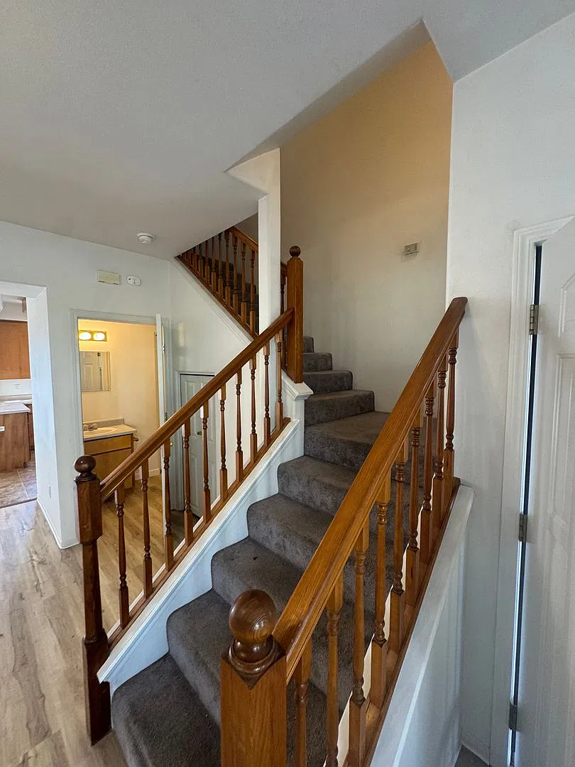 2 Bed 1.5 Bath Apartment — Photo 2