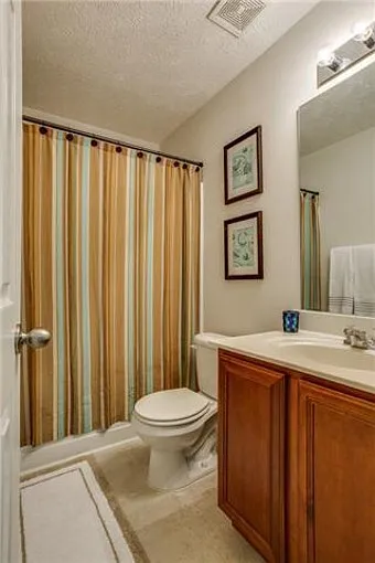 Upstairs Bathroom 2