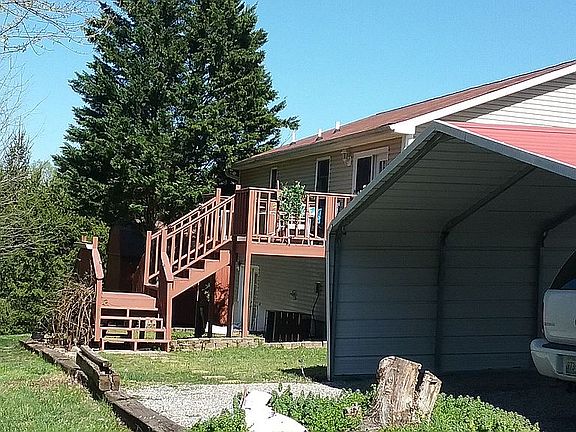 Deck with double acces