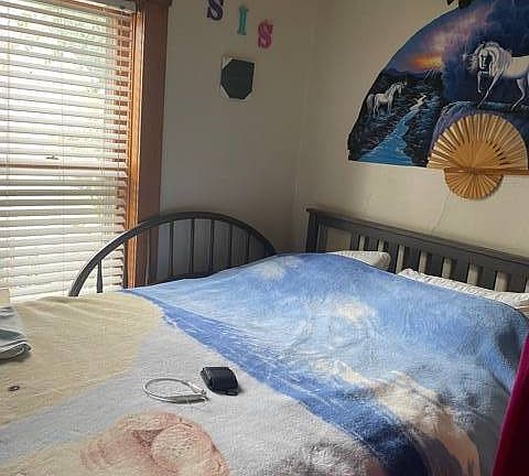 5th image of 417 Valley St