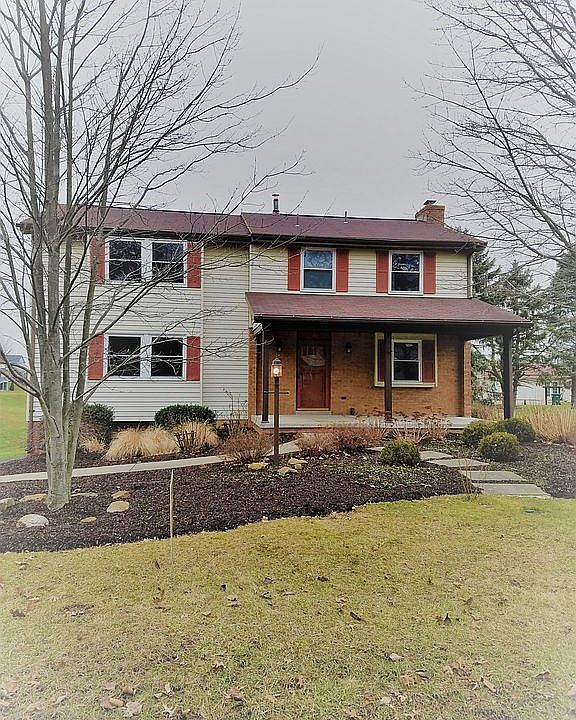 Large 2 story in Wimmerton