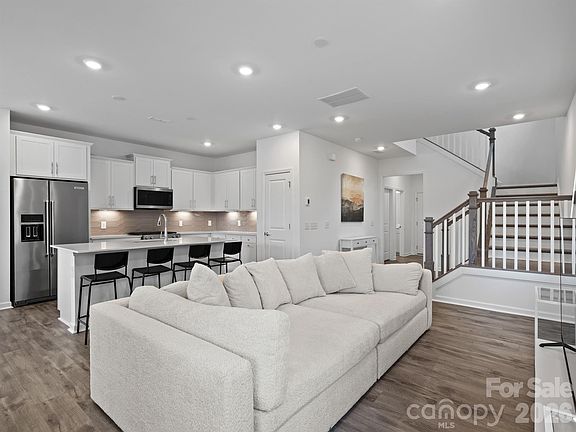 4th image of 3608 Pamlico St