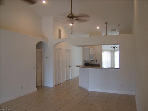 2nd image of 1010 SW 47th Ter