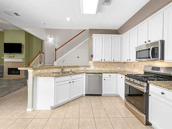 5th image of 4818 Emerald Bay Cir