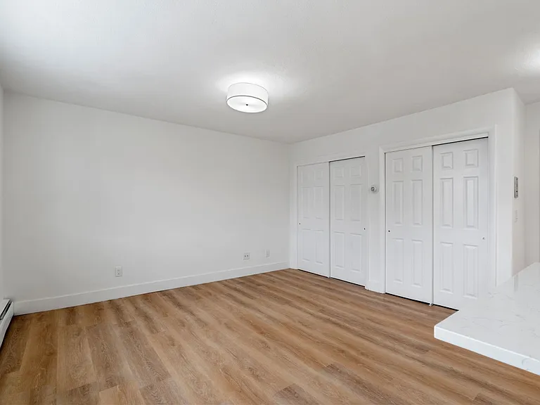 741 E 7th St #37 — Photo 9