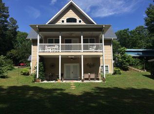 1559 White Farm Ln, Manson, NC 27553