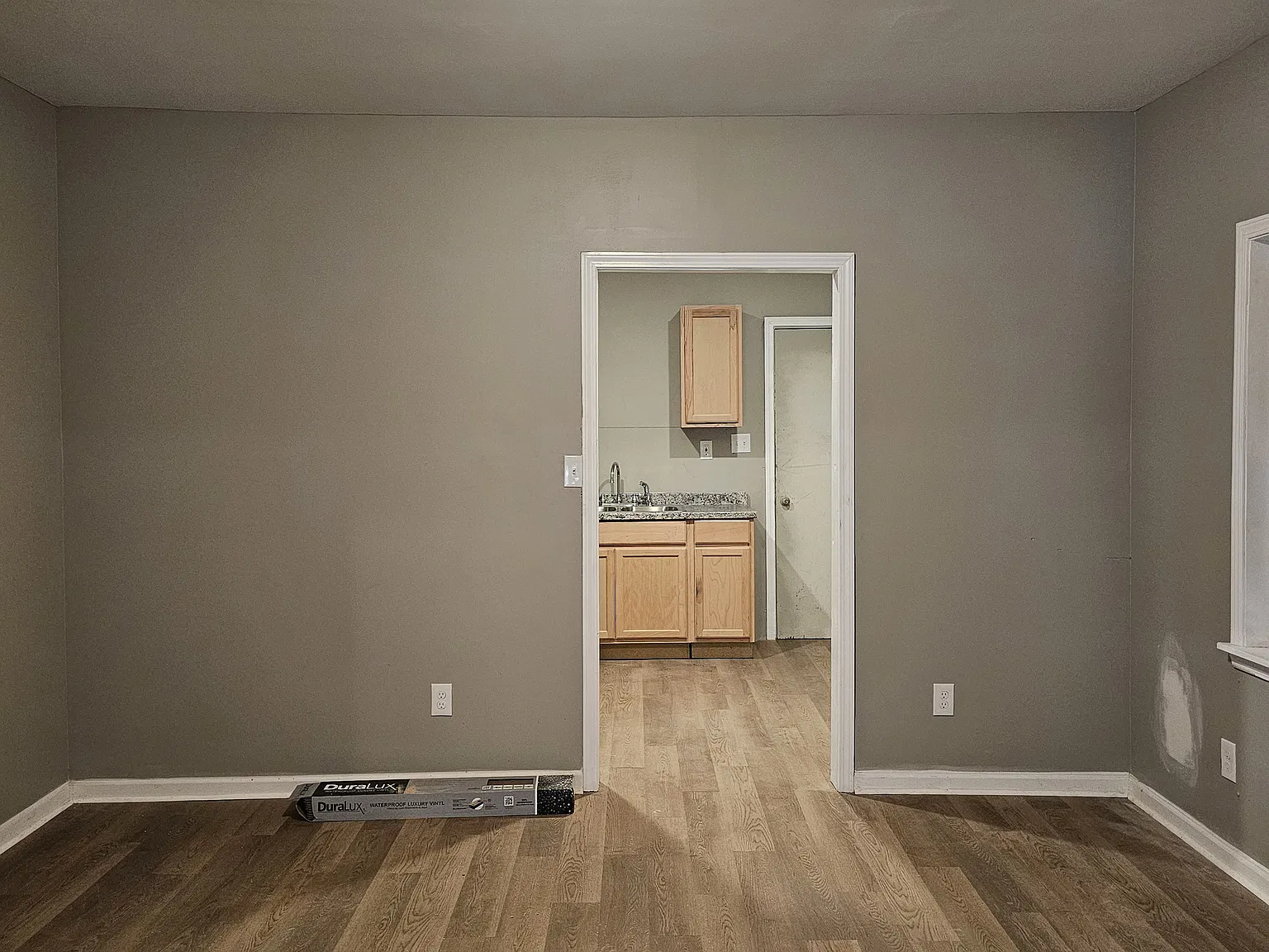 3 bed, 1408 sqft, $1,495 — Photo 1