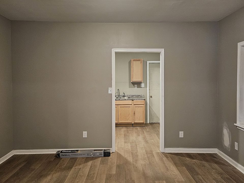 1st image of 1484 Rayner St