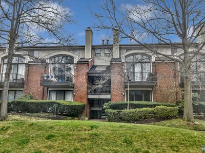 8 London Ct, Teaneck, NJ, 07666