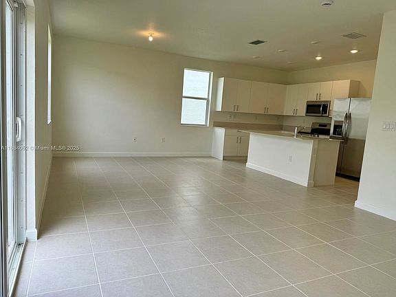 2nd image of 2659 SE 24th Dr #24