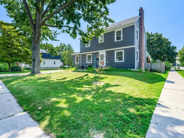 703 Wellington St, Sarnia, ON N7T 1J3
