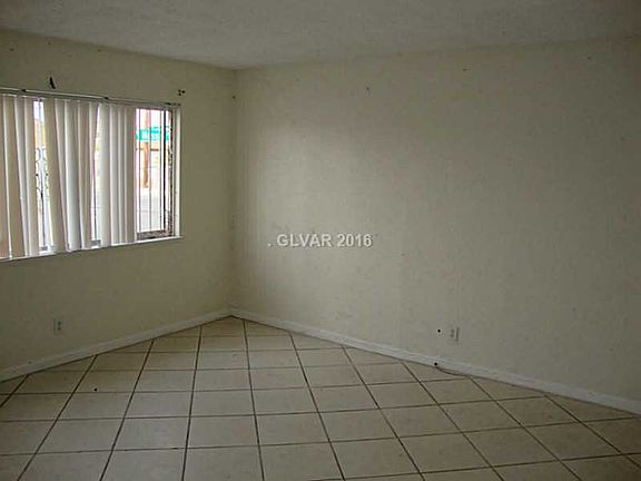 3rd image of 1317 Hassell Ave