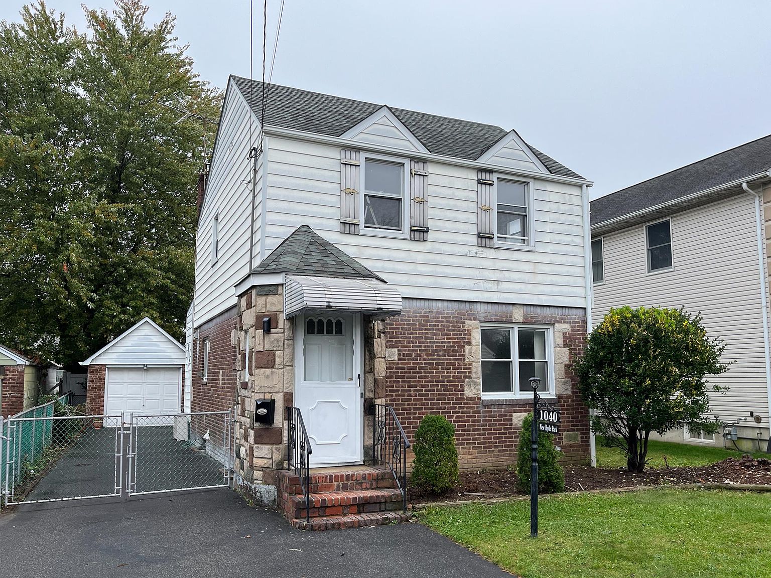 1040 N 5th St New Hyde Park NY 11040 Zillow   5d1c361b374ee93d91c60d50b4cee402 Cc Ft 1536 