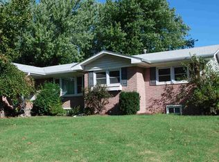 906 Mulberry St, Junction City, KS 66441