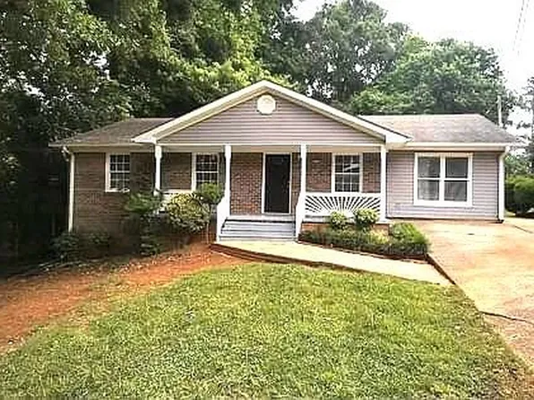 174 Chanticleer Rd, Commerce, GA 30529