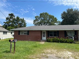 102 E Mendell Ave #102, Glennville, GA 30427