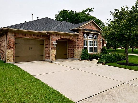 2nd image of 6902 Rosemont Park Ln
