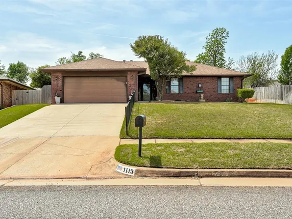 1113 Bank Side Cir, Edmond, OK 73012