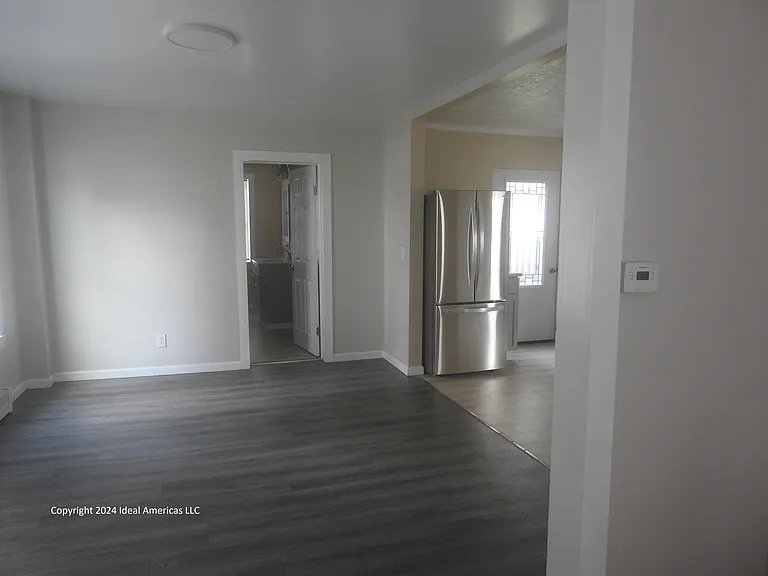 18 Pine St — Photo 7