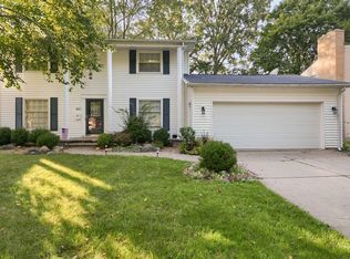 419 Old Bridge Rd, Grand Blanc, MI 48439