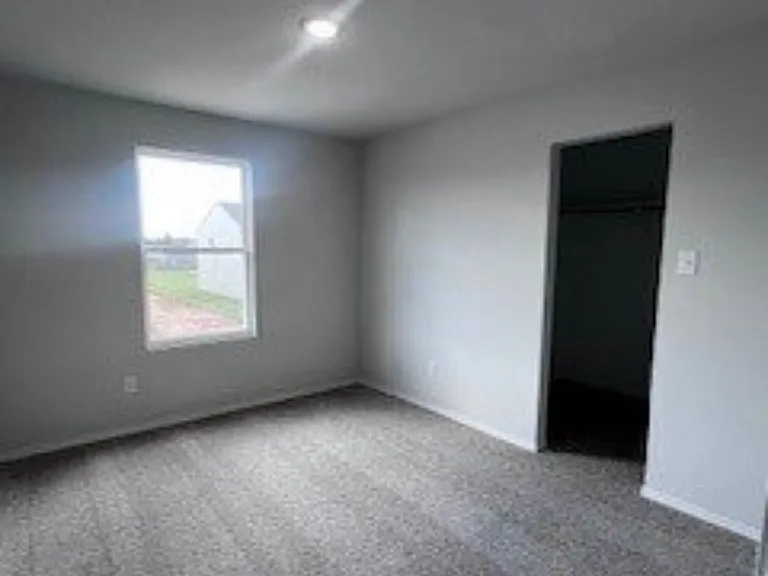 631 Clear Creek Ct — Photo 9