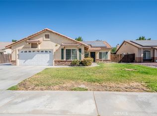 15982 Holly Brook Ln, Victorville, CA 92395