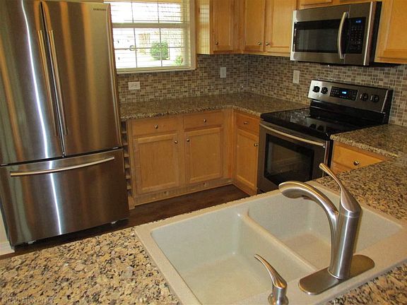 5th image of 2663 E Ashford Park Dr