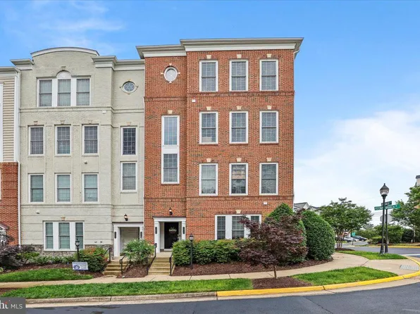 14720 Potomac Branch Dr, Woodbridge, VA 22191