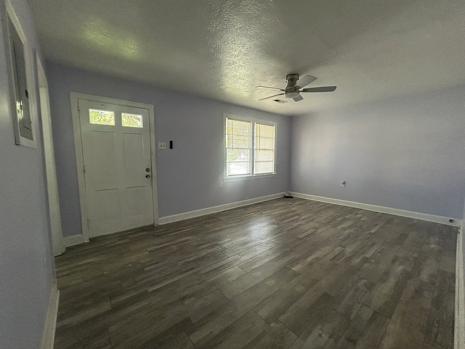 2 bed, 900 sqft, $998 — Photo 4
