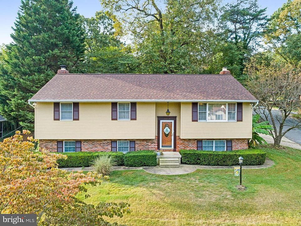 1st image of 1059 Sun Valley Dr