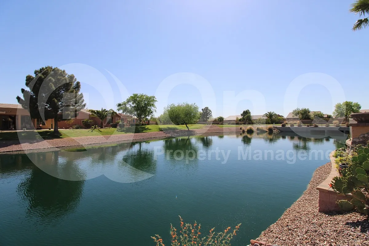 1 bed, 2.0 bath, 1340 sqft, $1,675 — Photo 3