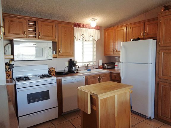 5th image of 13640 E 50th Dr