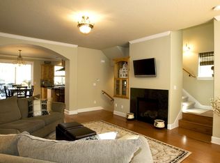2056 NW Village Cir, Portland, OR 97229