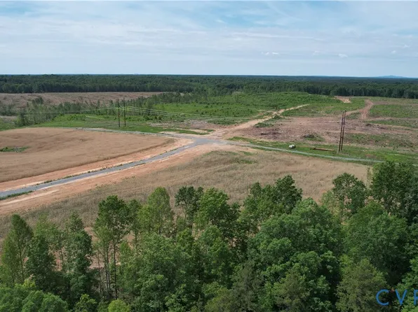 1 Briery Creek Rd, Scottsville, VA 24590
