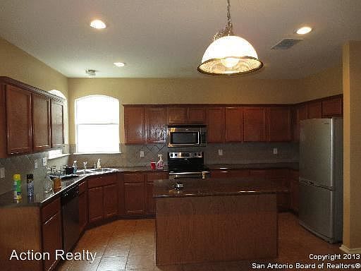 3rd image of 5739 Lasalle Way