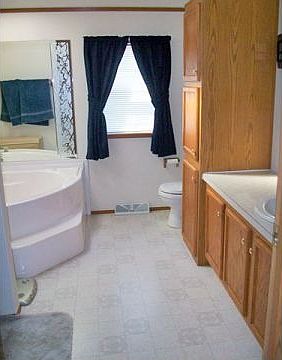 2nd image of 286 Greenbriar Dr S