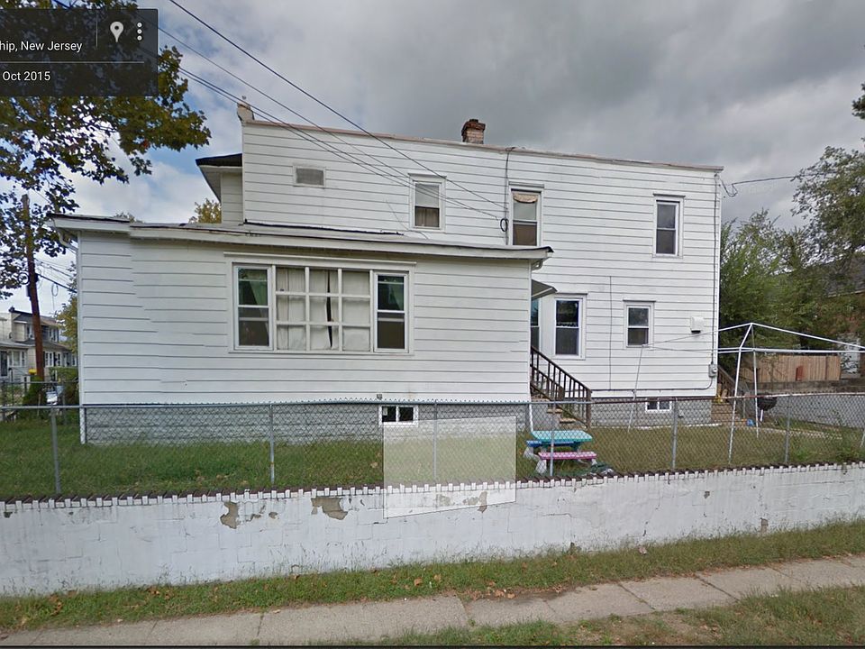 2nd image of 1868 45th St
