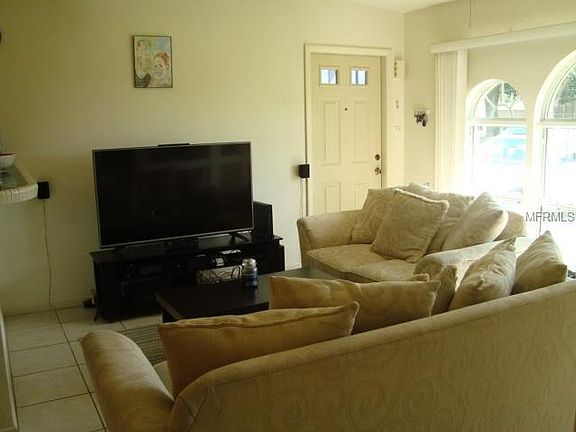 5th image of 820 Palmetto Dr NE