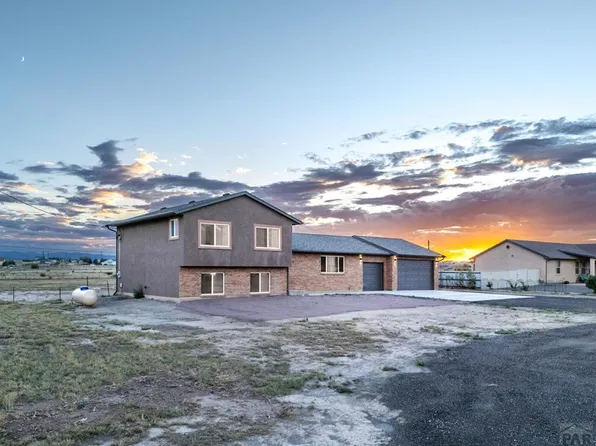 1317 N Challenger Dr, Pueblo West, CO 81007