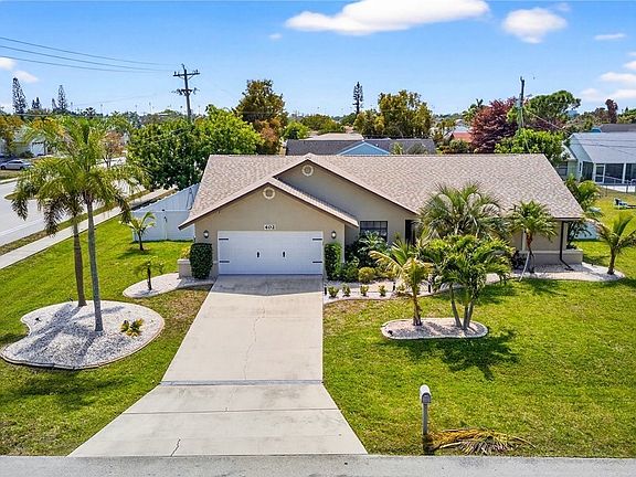 2nd image of 402 SW 37th Ln