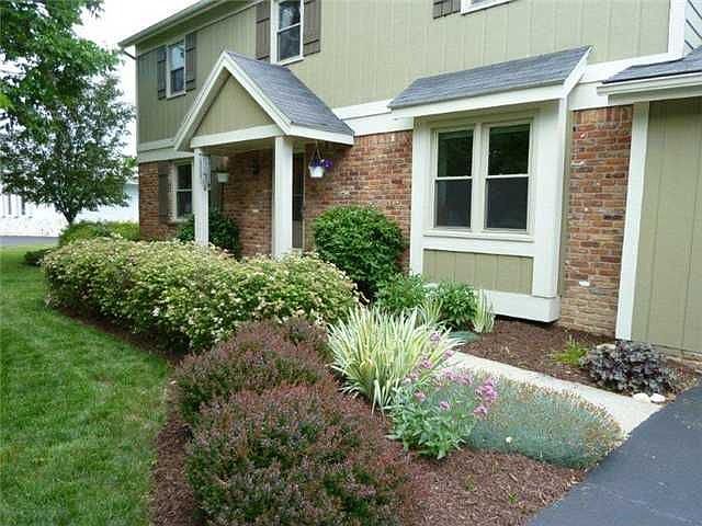 2nd image of 846 Bridgeton Ln